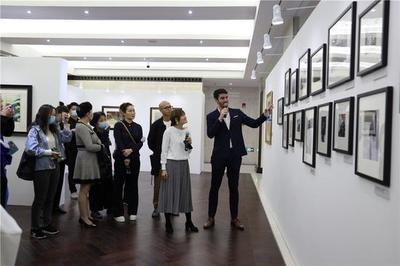 一世紀(jì) 思無(wú)極 融匯東西的藝術(shù)盛宴，紀(jì)念大師百年誕辰